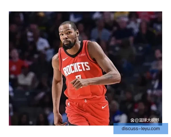 NBA最新动态:詹姆斯创历史新纪录杜兰特复出战况分析引发球迷热议 NBA最新动态:詹姆斯创历史新纪录杜兰特复出战况分析引发球迷热议