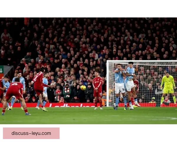 欧洲劲旅惊艳逆转战局 曼联激战曼城点燃争冠激情